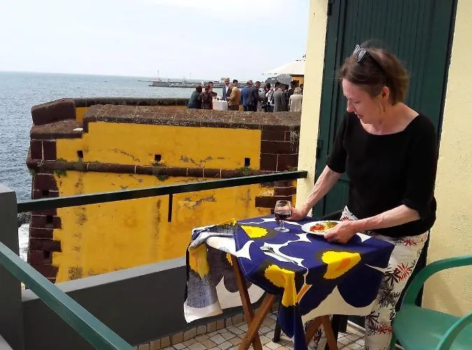 Appartement Cosy In Funchal, Sea And Mountain Views, 35 M²