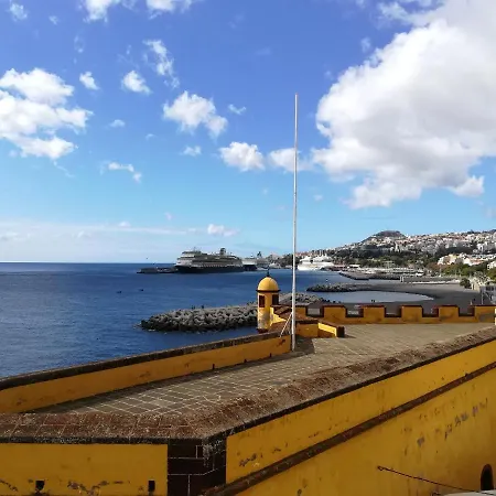 Cosy In Funchal, Sea And Mountain Views, 35 M² アパート *