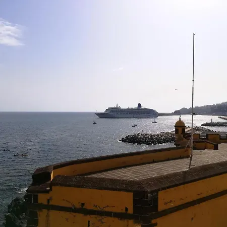 Apartament Cosy In Funchal, Sea And Mountain Views, 35 M²