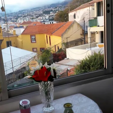 Cosy In Funchal, Sea And Mountain Views, 35 M² Apartament Funchal (Madeira)