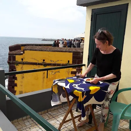 Apartment Cosy In Funchal, Sea And Mountain Views, 35 M² Funchal (Madeira)
