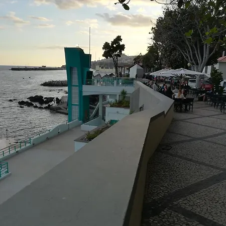 Cosy In Funchal, Sea And Mountain Views, 35 M² Apartment *