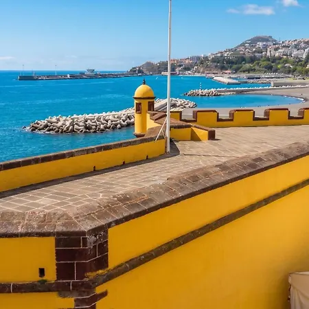 Apartment Cosy In Funchal, Sea And Mountain Views, 35 M²