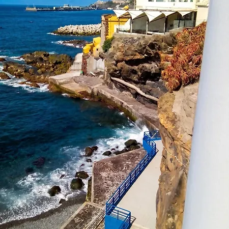 Cosy In Funchal, Sea And Mountain Views, 35 M²