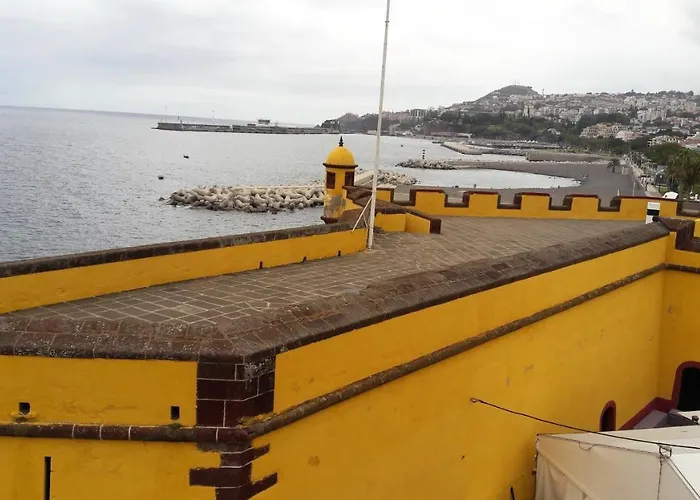 Cosy In Funchal, Sea And Mountain Views, 35 M²