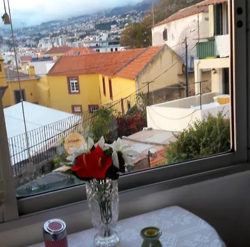 Cosy In Funchal, Sea And Mountain Views, 35 M² Apartamento Funchal (Madeira)