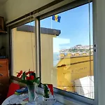 Cosy In Funchal, Sea And Mountain Views, 35 M²
